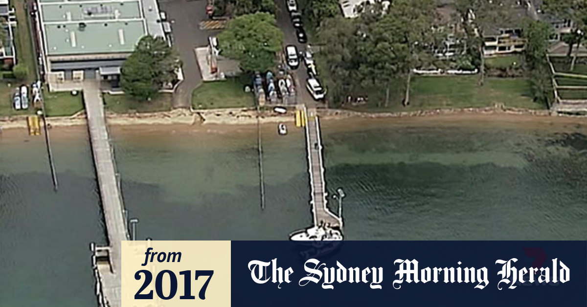 Video Man dead after boat accident at Pittwater